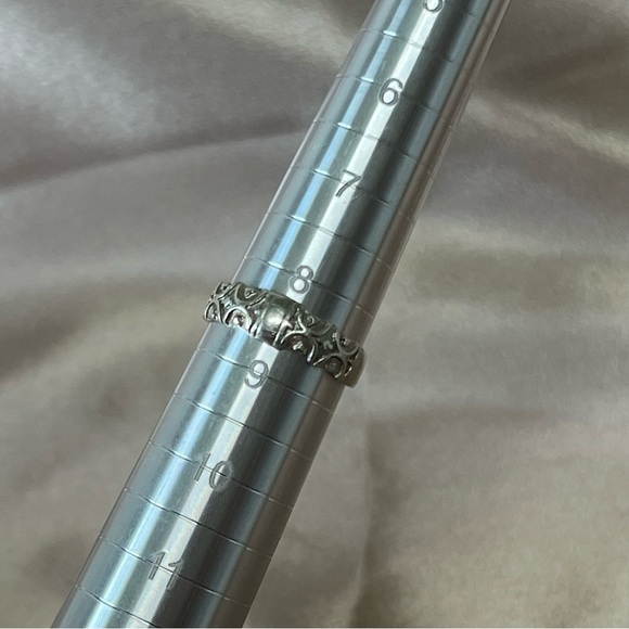 Sterling Silver 925 Engraved Scroll Work Ring Band Size 8.5 Dainty Boho Style - Picture 4 of 14